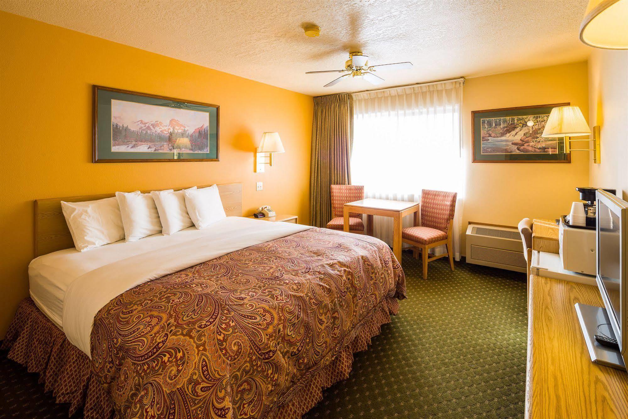 Alpine Inn & Suites Gunnison Dış mekan fotoğraf
